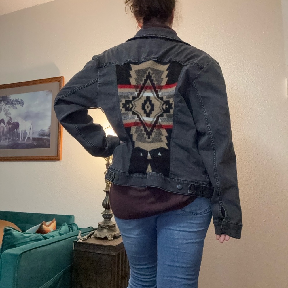 Wrangler black Denim Jacket Southwest Tribal Native Aztec Western Boho Jean Coat - Picture 3 of 14
